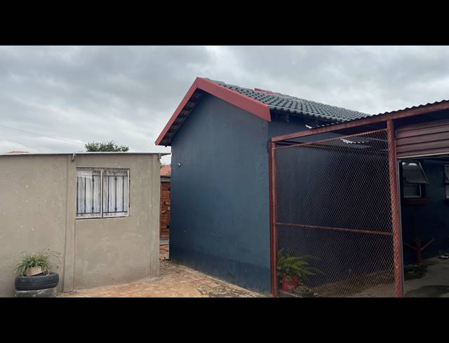 3 BEDROOM HOUSE FOR SALE IN PAYNEVILLE